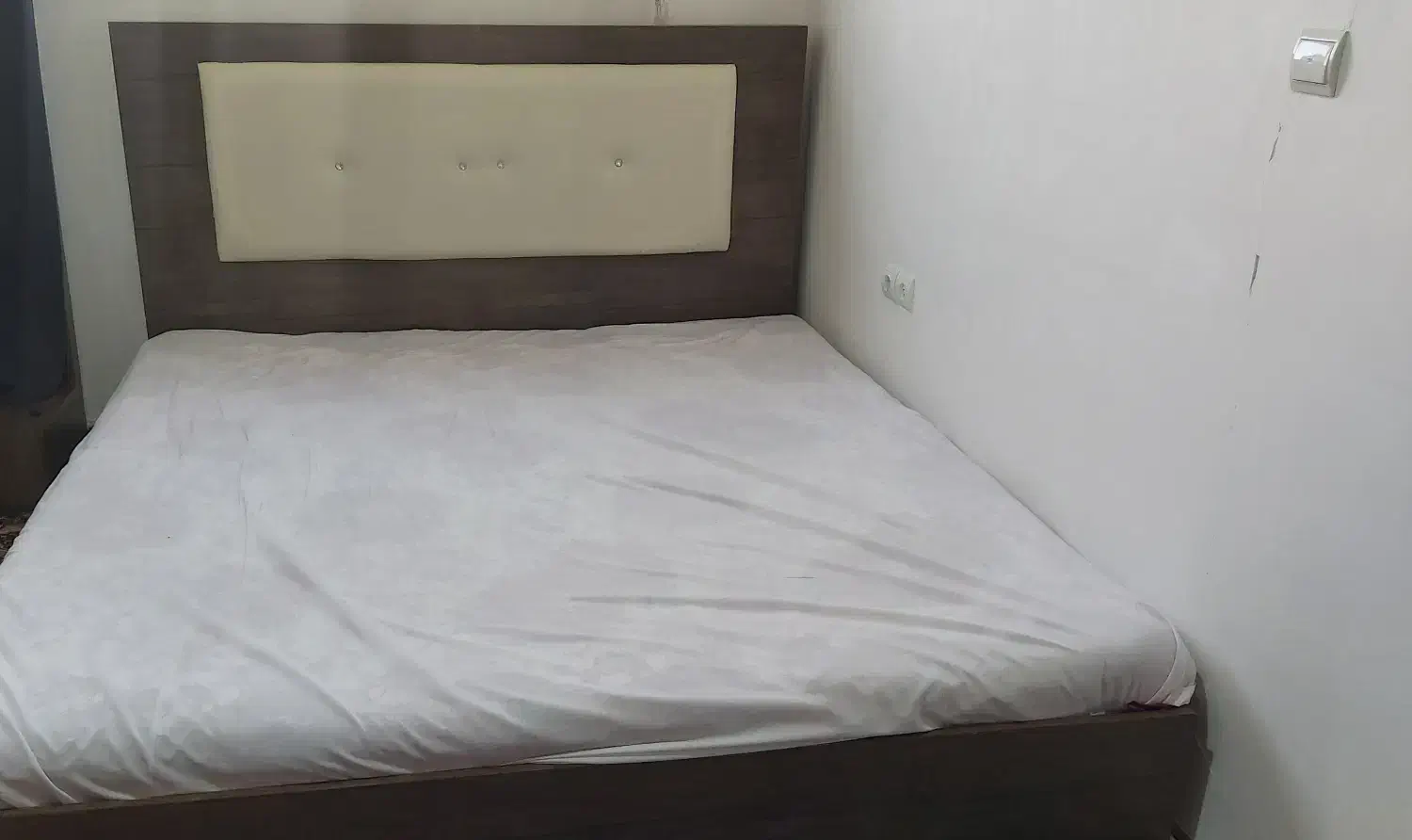 تخت و درآور|تخت و سرویس خواب|مرند, |دیوار