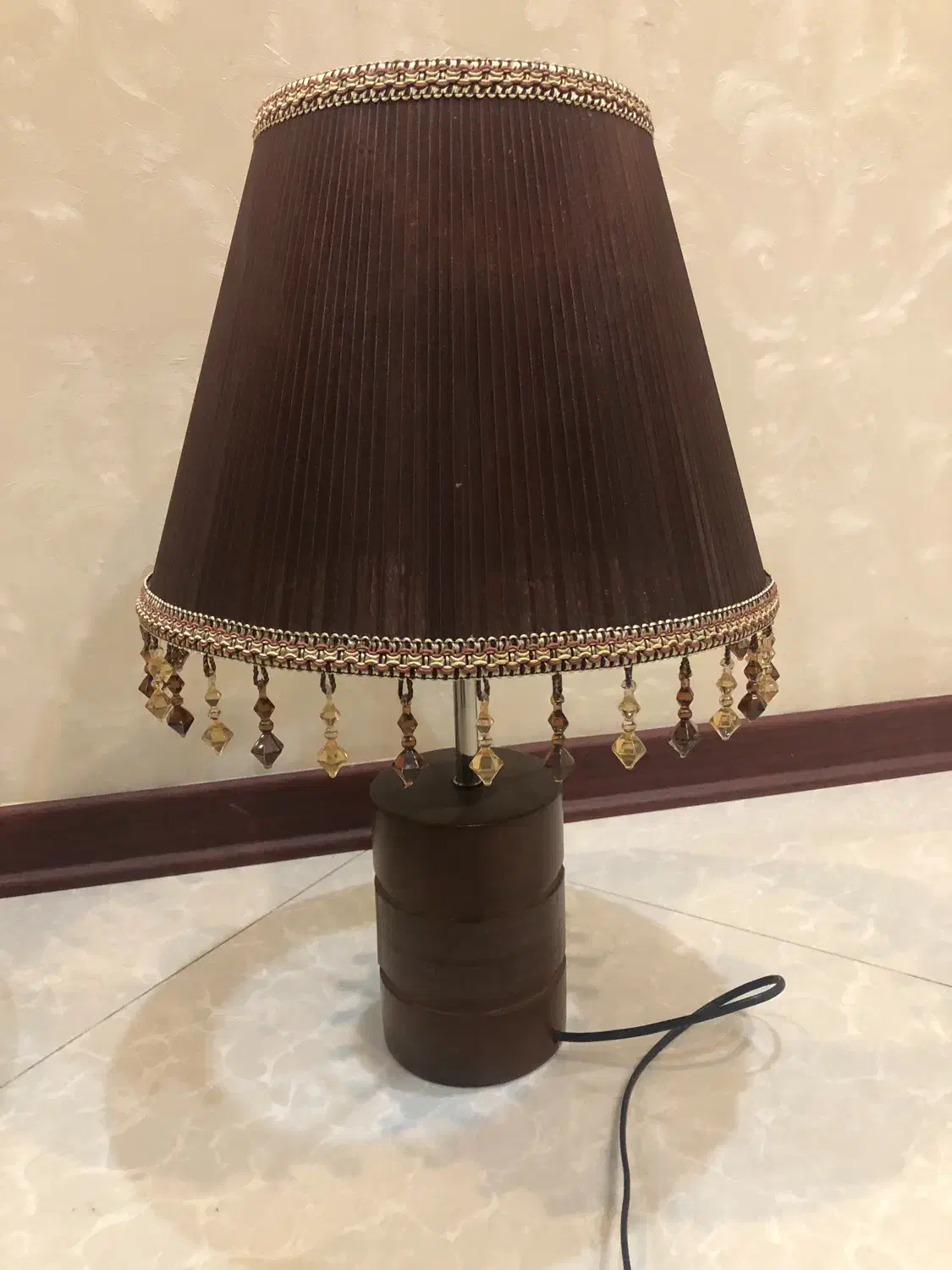 اباژور|لوستر و چراغ آویز|تهران, درختی|دیوار