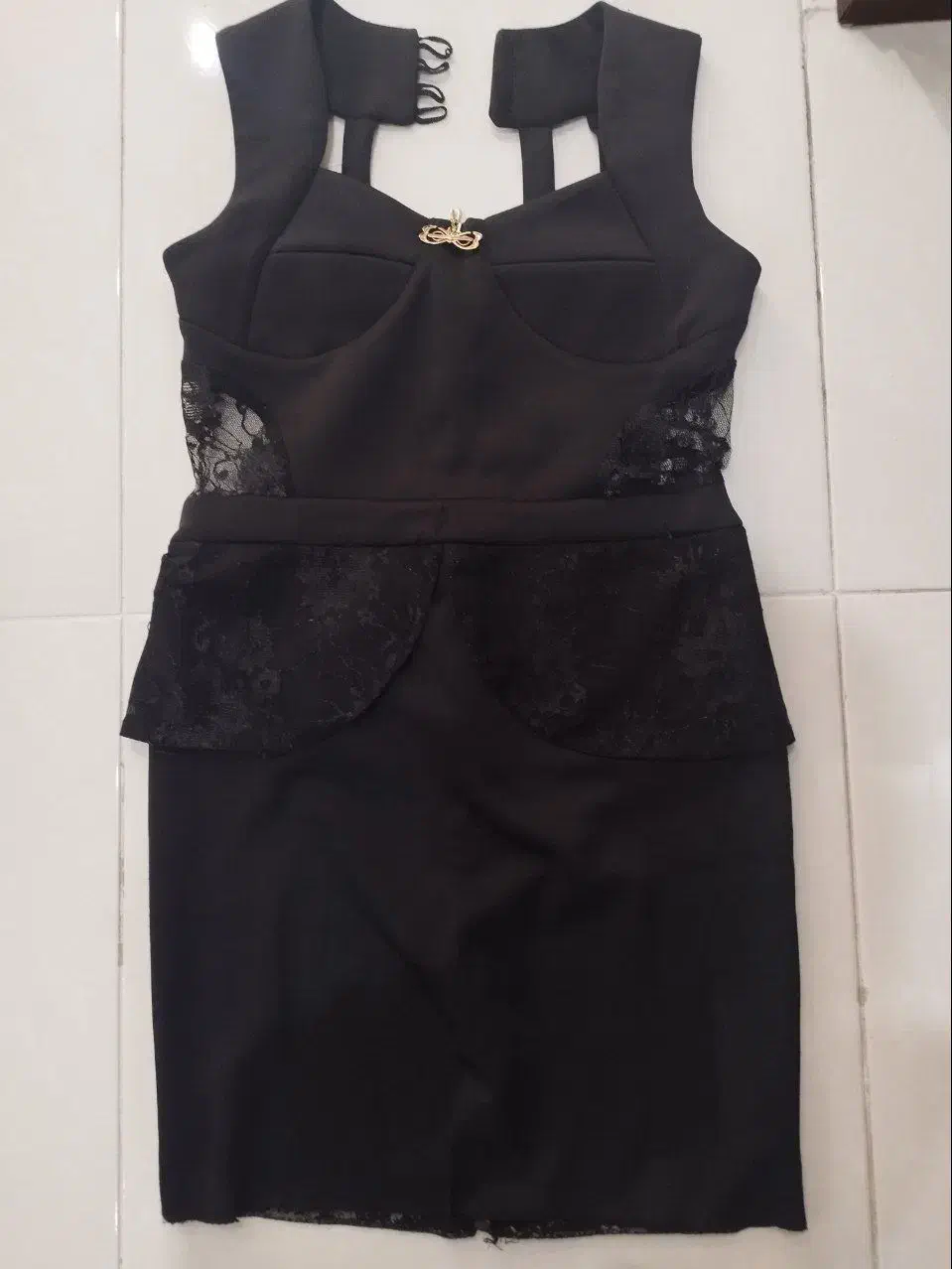 لباس در حد نو|لباس|اسلامشهر, شهرک سعیدیه|دیوار