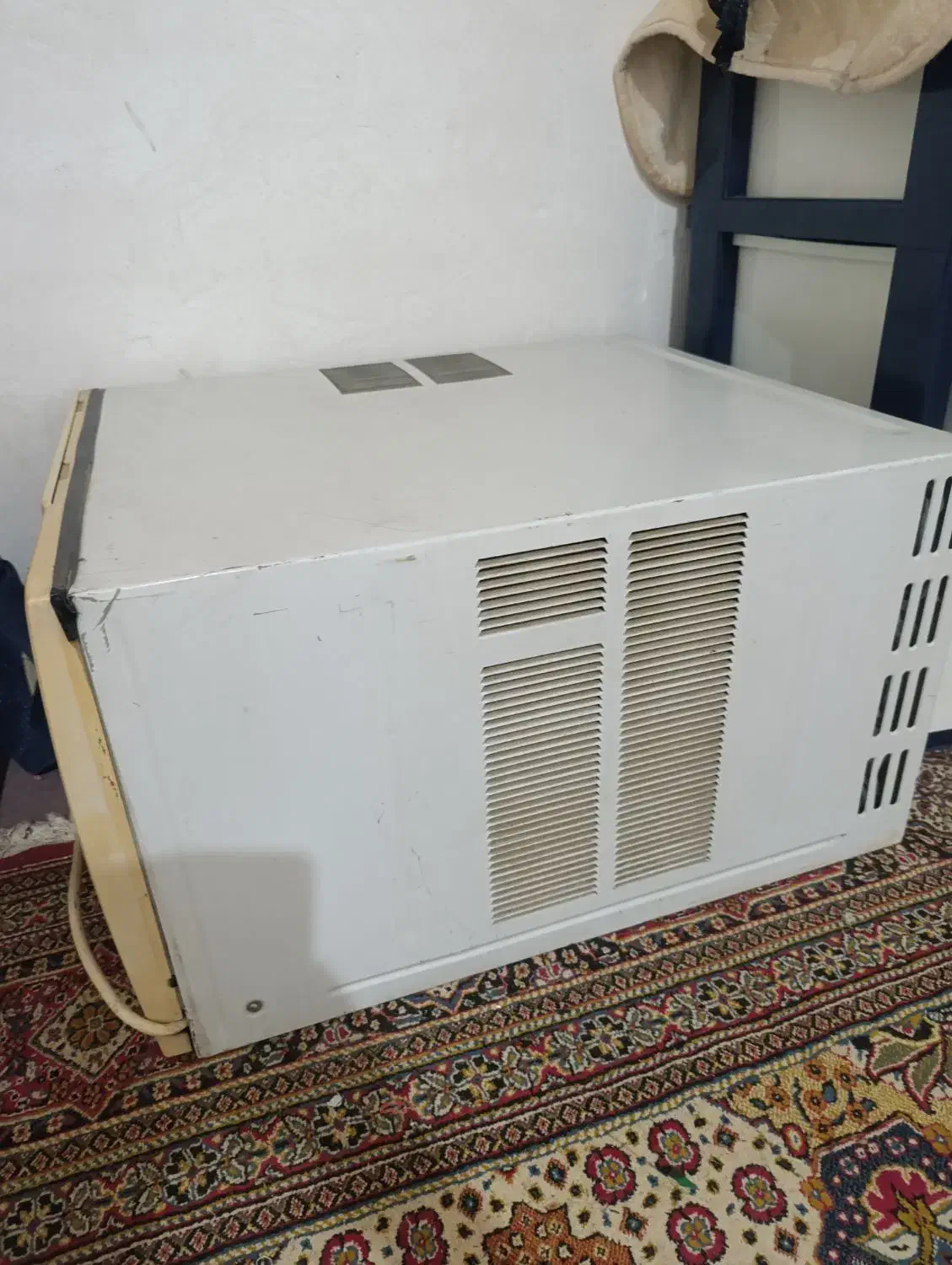 کولرپنجره ای|کولر گازی و فن‌کوئل|گنبد کاووس, |دیوار