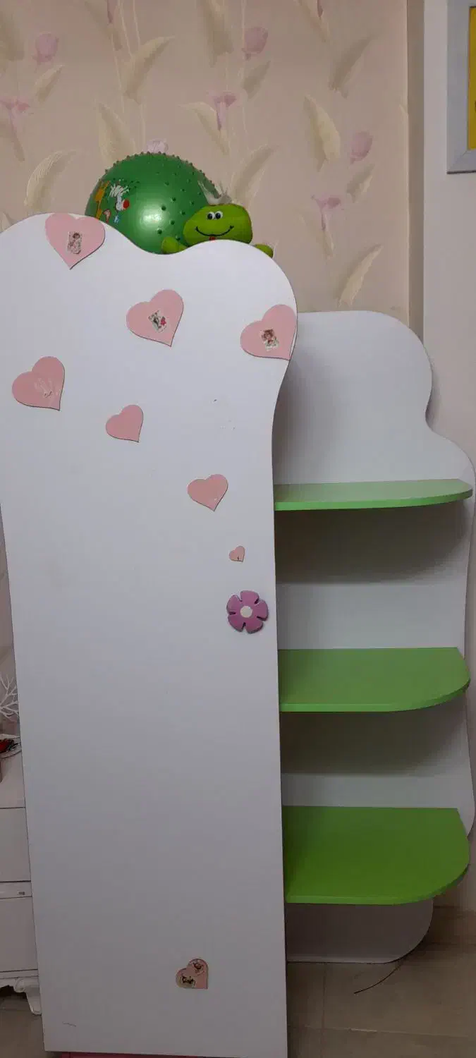 کمد خوش طرح و خوشرنگ دخترانه|اسباب و اثاث بچه|قزوین, |دیوار