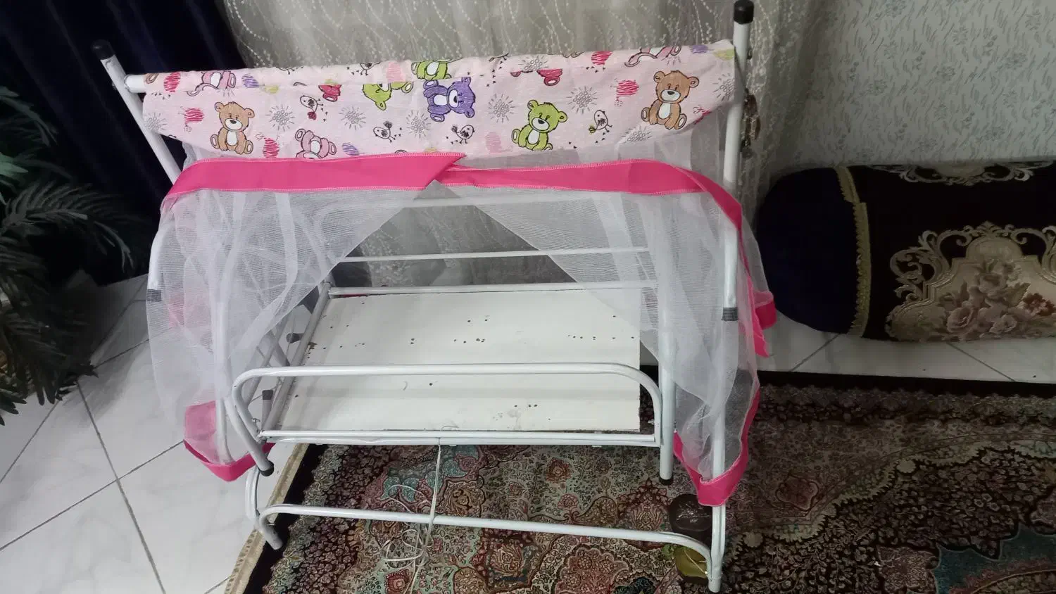 گهواره نو|تخت و صندلی بچه|زاهدان, |دیوار