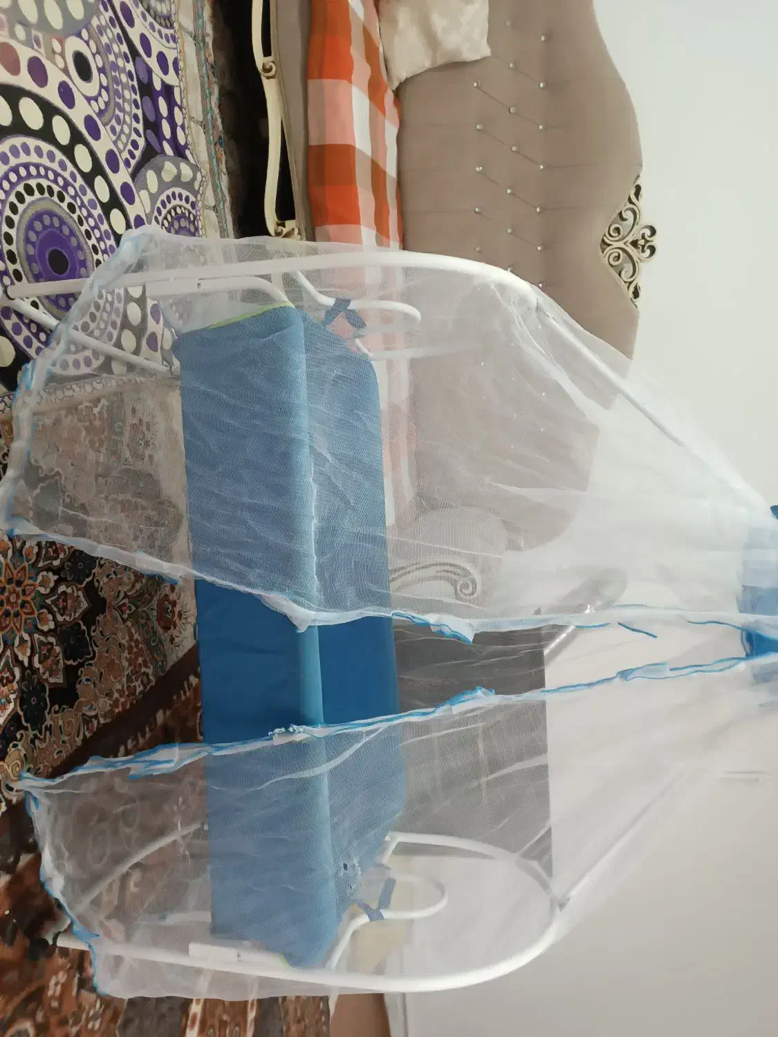 گهواره|تخت و سرویس خواب|پارس‌آباد, |دیوار