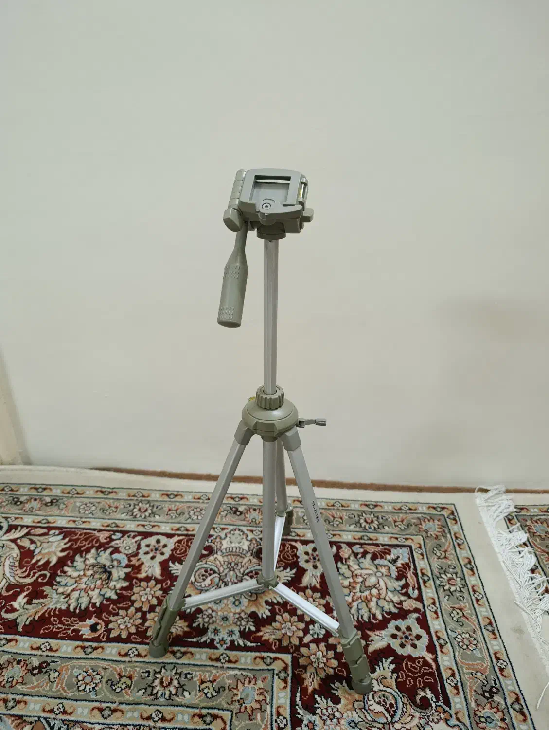 پایه دوربین|دوربین عکاسی و فیلمبرداری|اصفهان, مسجد مصلی|دیوار