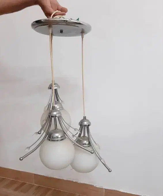 لوستر|لوستر و چراغ آویز|رشت, کوی حسینی|دیوار