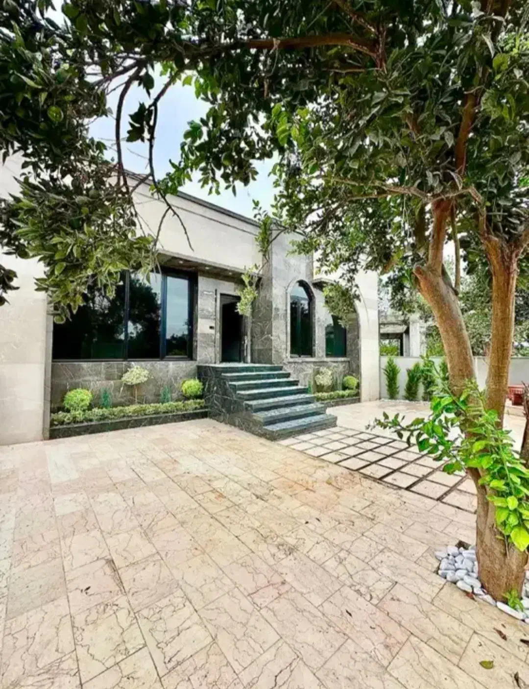 ویلاباغ مدرن۲۱۶زمین/۱۰۰بنا/دوخوابه/ویوجنگل سنددار|فروش خانه و ویلا|رویان, |دیوار