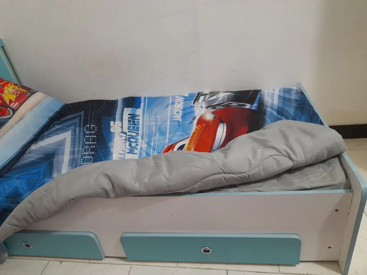 تخت به همراه تشک و سرویس رو تختی|تخت و سرویس خواب|پاکدشت, پاکدشت (مامازند)|دیوار