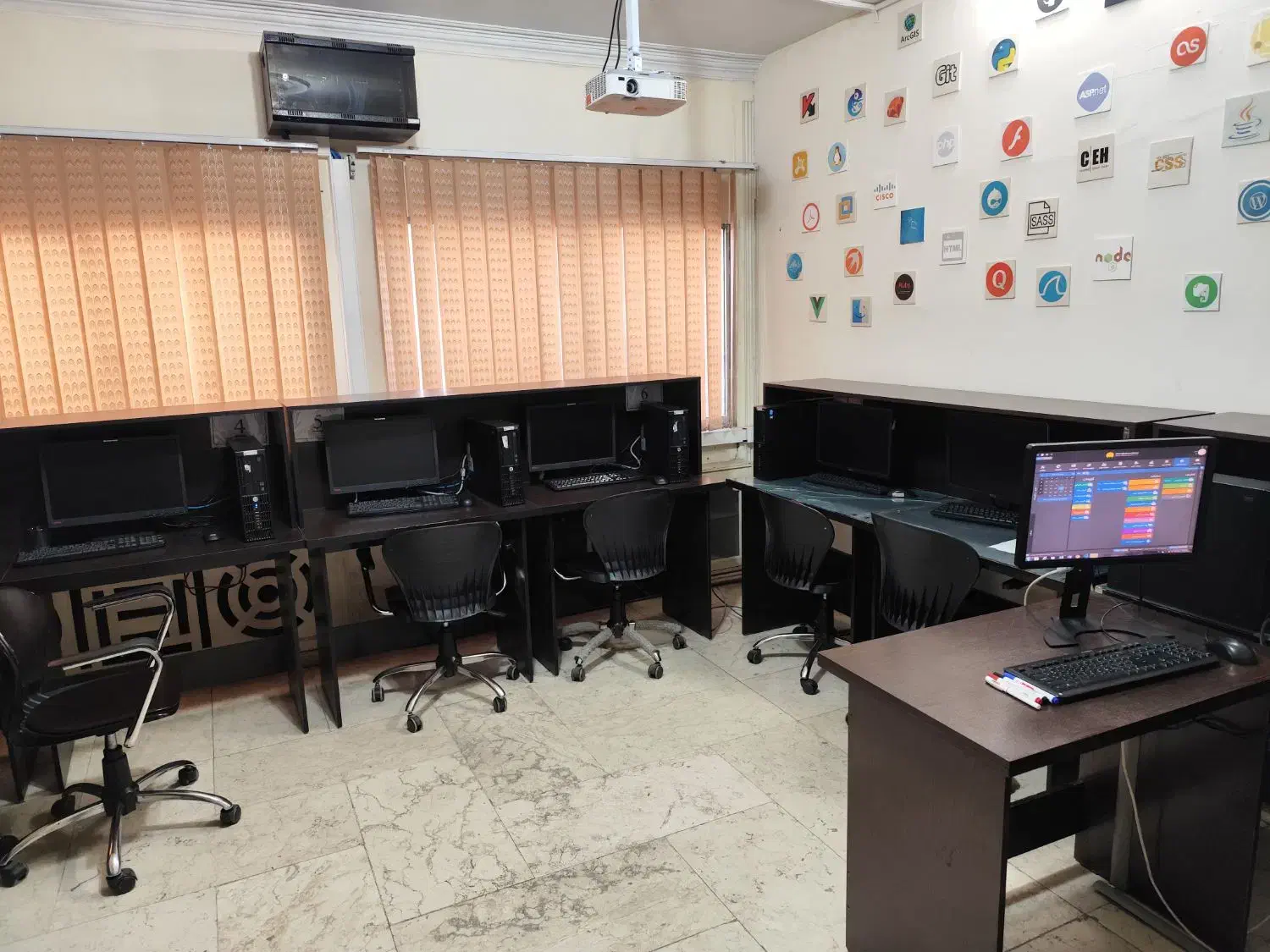 صفر تا صد دوره های حسابداری ویژه بازارکار .|خدمات آموزشی|مشهد, صیاد شیرازی|دیوار