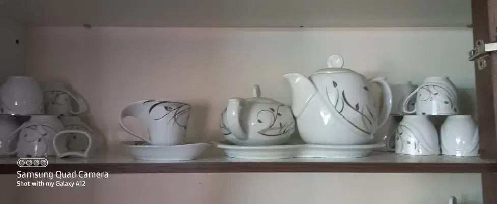 سرویس  کامل چینی غذاخوری و پذیرایی۱۲نفره مارک توس|ظروف سرو و پذیرایی|اصفهان, ملاصدرا|دیوار