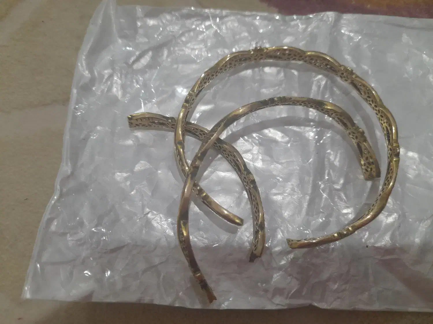 طلا|جواهرات|تربت‌حیدریه, آسایش|دیوار