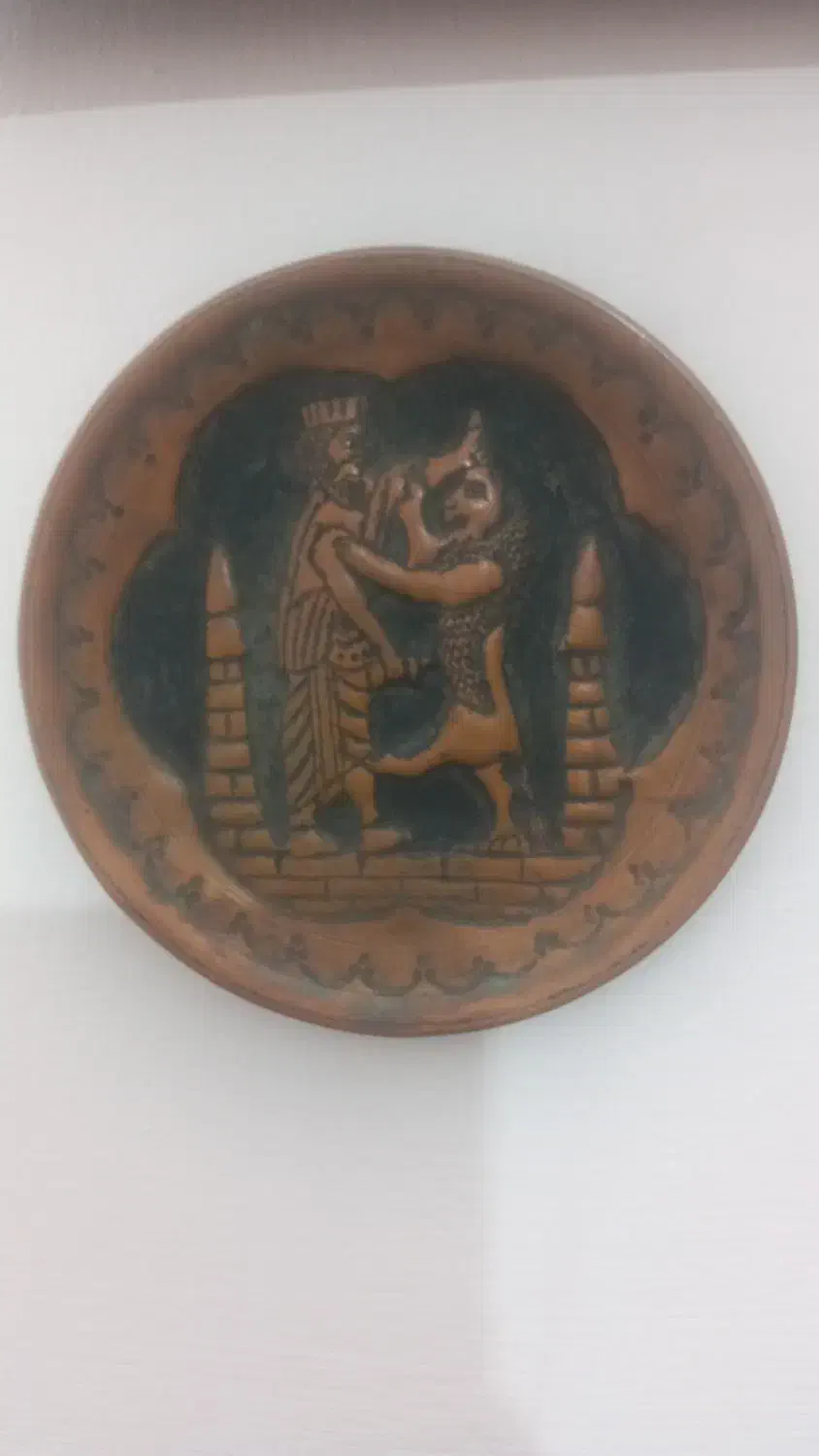 قلم کاری  هخامنشی|کلکسیون اشیاء عتیقه|گرگان, |دیوار