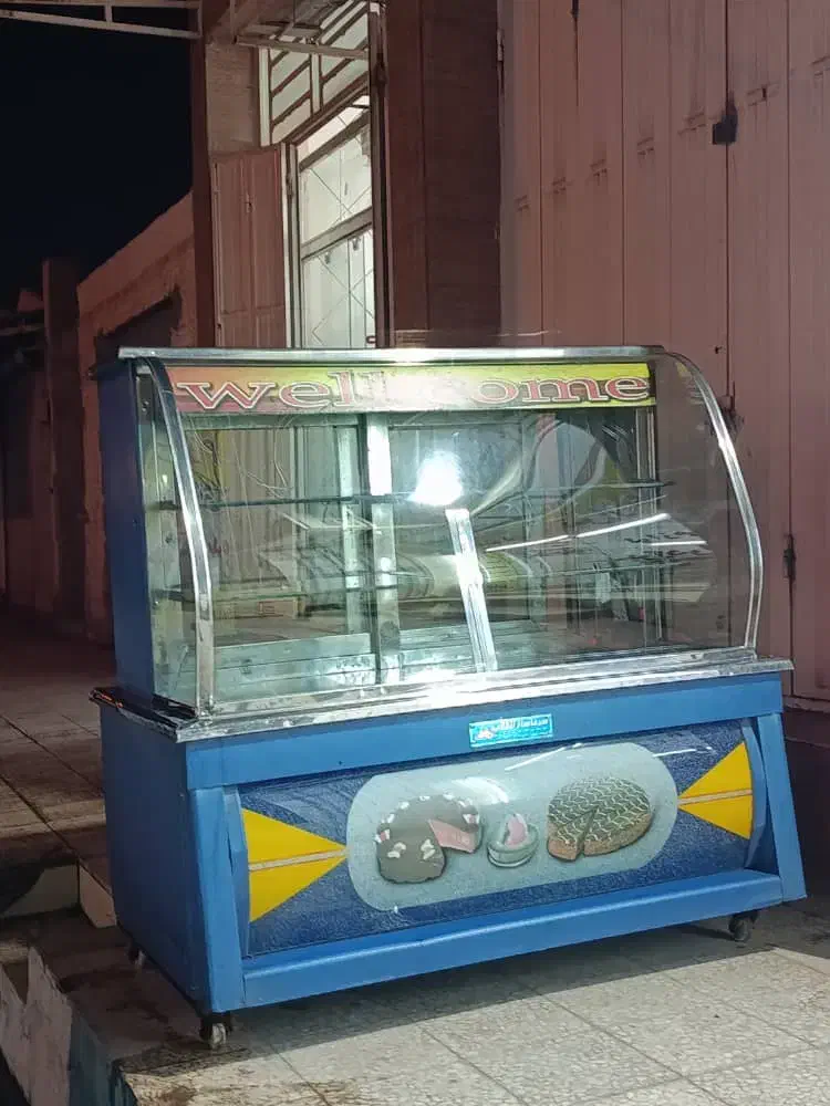 ویترینی خشک تمیز|فروشگاه و مغازه|اهواز, فرهنگ شهر|دیوار