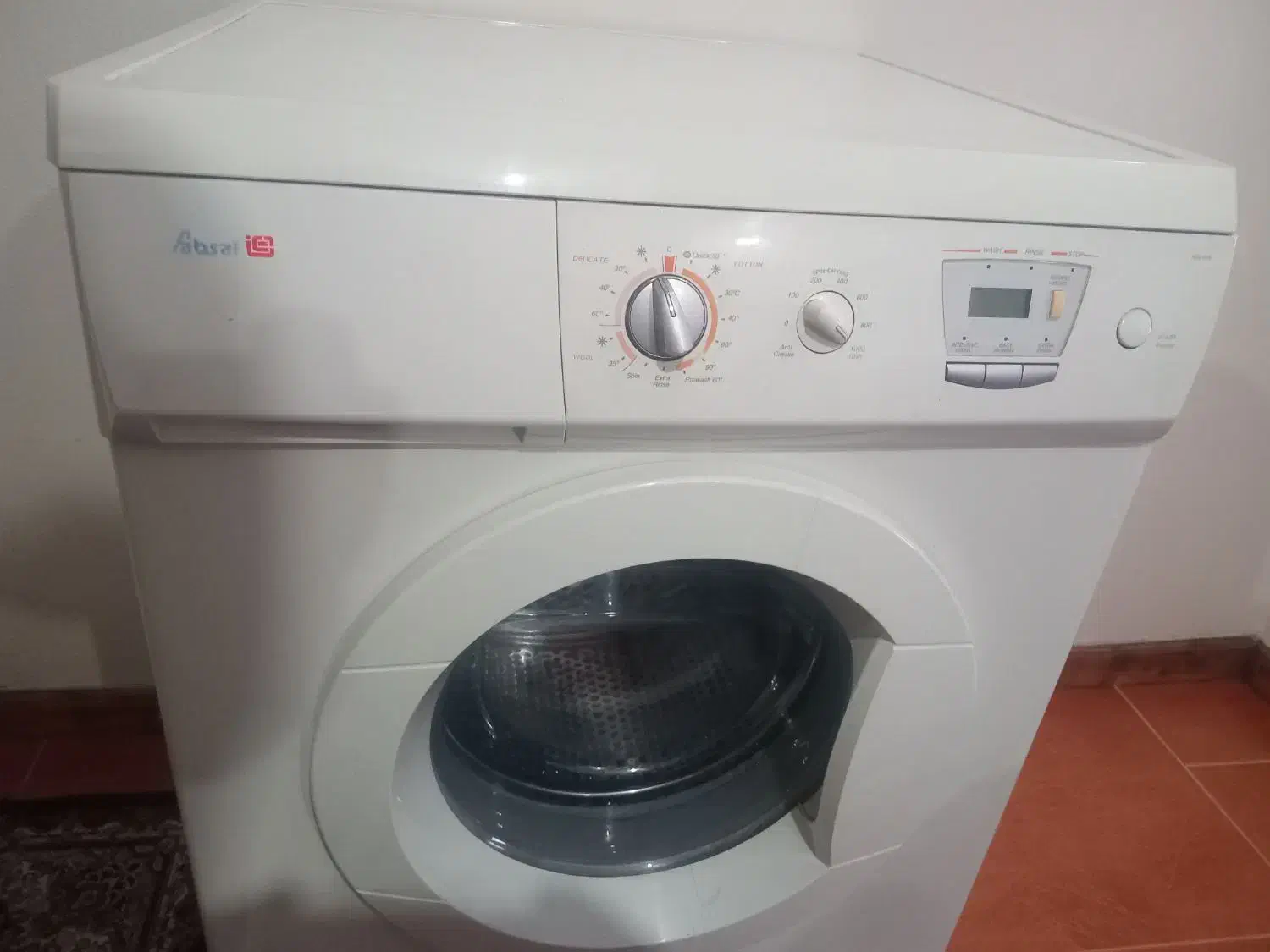 لباسشویی|ماشین لباسشویی و خشک‌کن لباس|چالوس, |دیوار