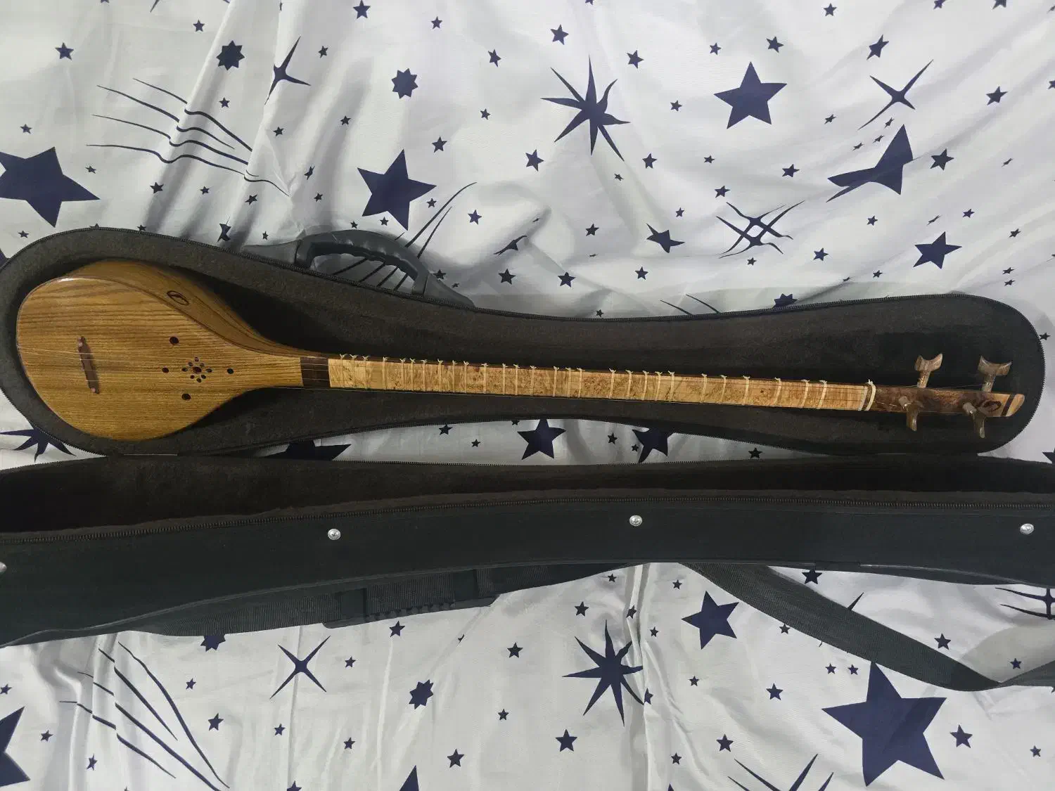 فروش سه تار در حد نو|سازهای سنتی|اصفهان, عطار نیشابوری|دیوار