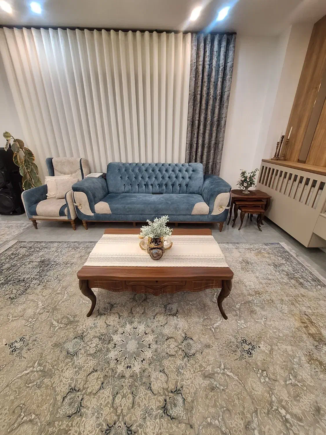 مبلمان و جلو مبلی در حد نو|مبلمان خانگی و میز عسلی|آمل, |دیوار