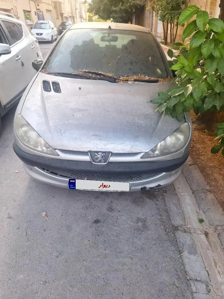 206مدل 82|خودرو سواری و وانت|شیراز, شهرک ایثار|دیوار