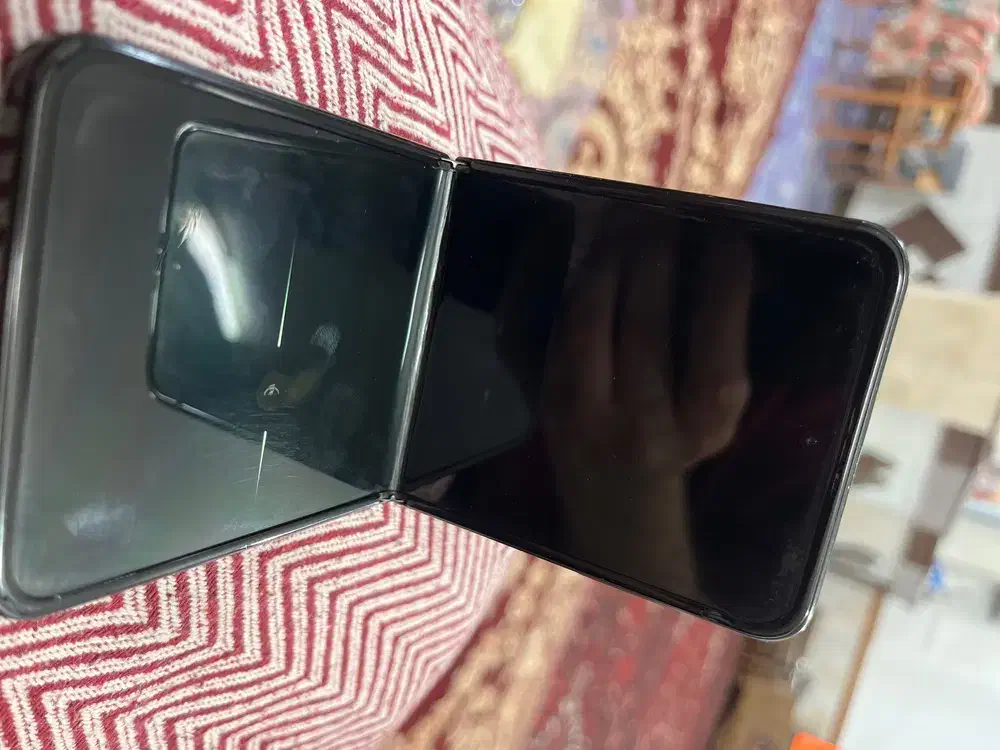 zfilip3 5G تاشو|موبایل|تبریز, |دیوار