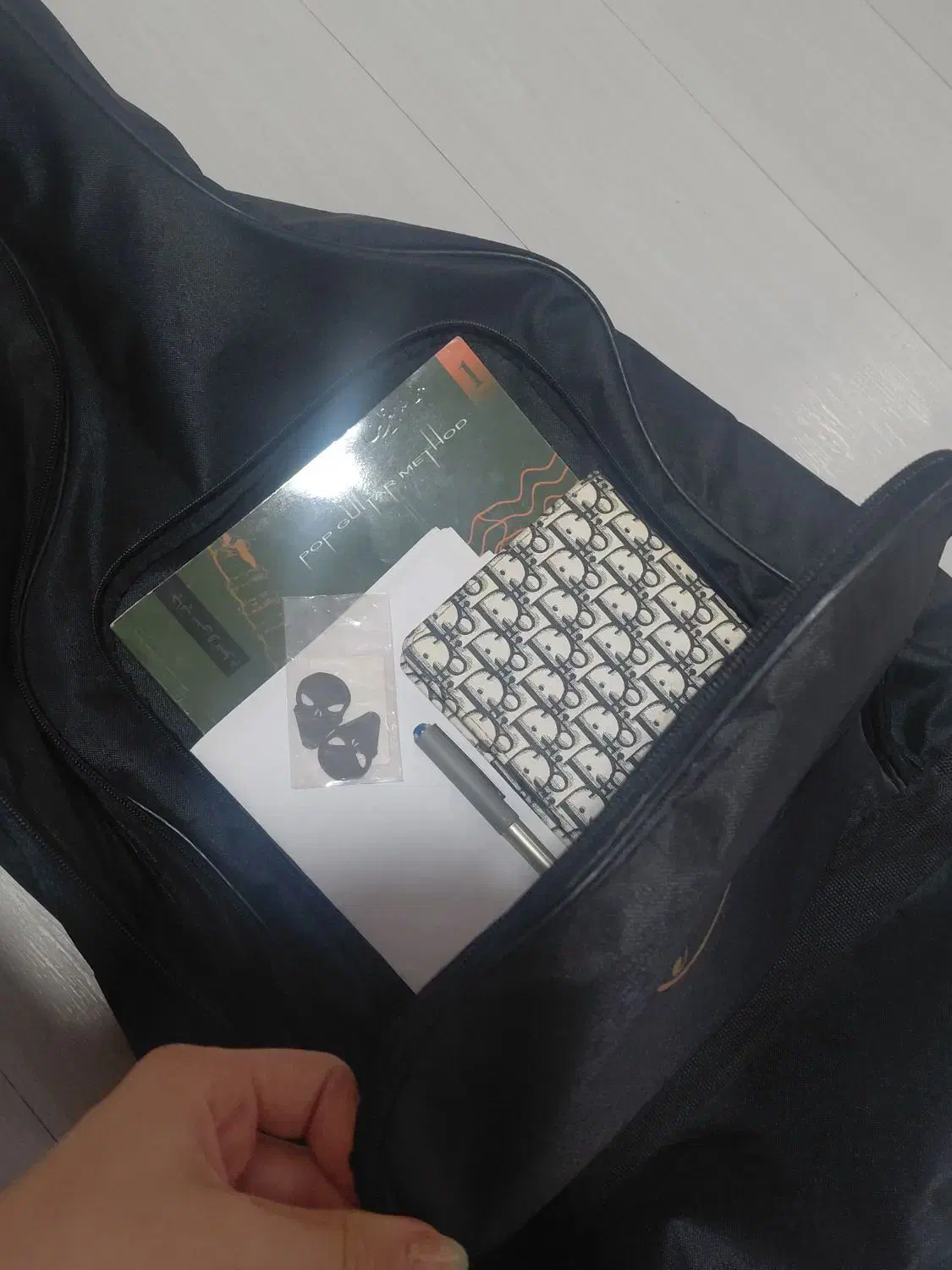 هارد کیس گیتار|گیتار، بیس، امپلیفایر|ایوان, |دیوار