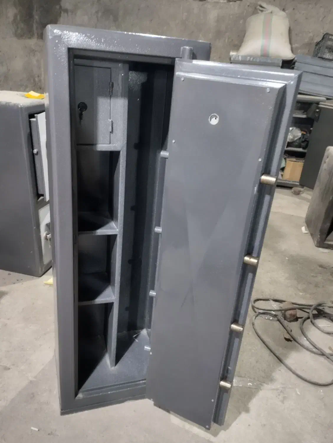 گاوصندوق ۵۵۰ کاوه|دفتر کار|مراغه, |دیوار