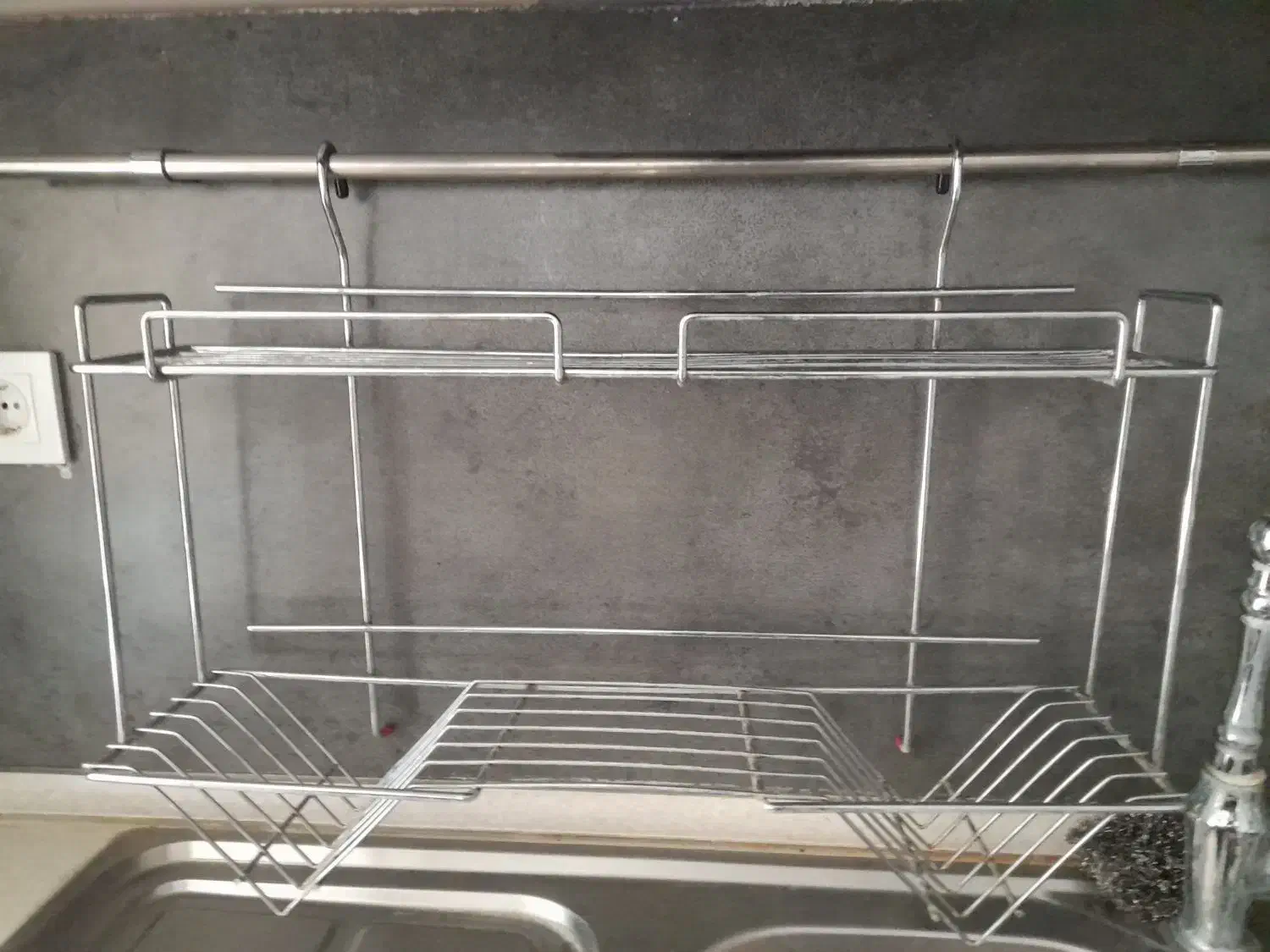 جا ظرفی|آب‌چکان و نظم‌دهنده ظروف|مشهد, جاهد شهر|دیوار