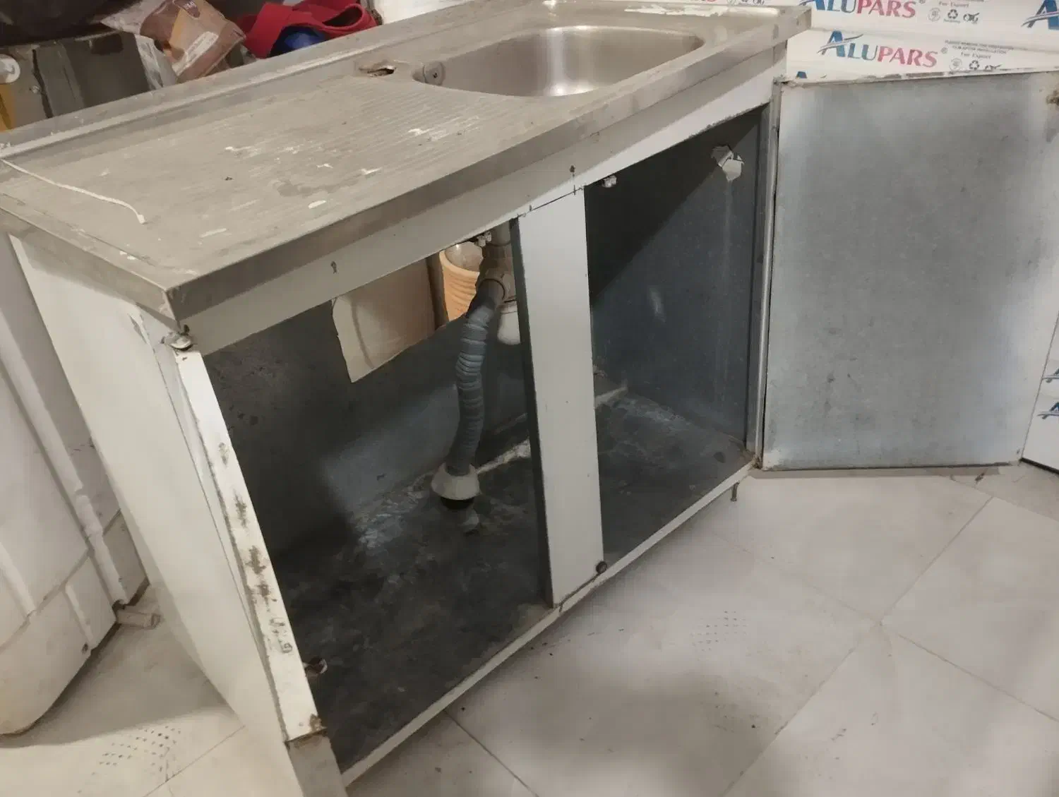 آبگرمکن و سینک ظرفشویی سالم|آبگرمکن، پکیج، شوفاژ|اسدآباد, |دیوار