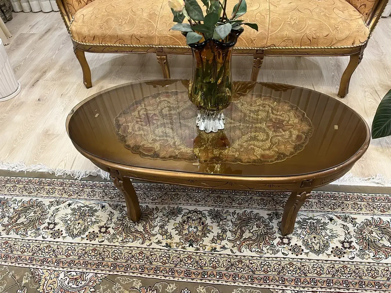 مبل سلطنتی و میر ناهار خوری|مبلمان خانگی و میز عسلی|کاشان, شهرک امیرالمومنین|دیوار