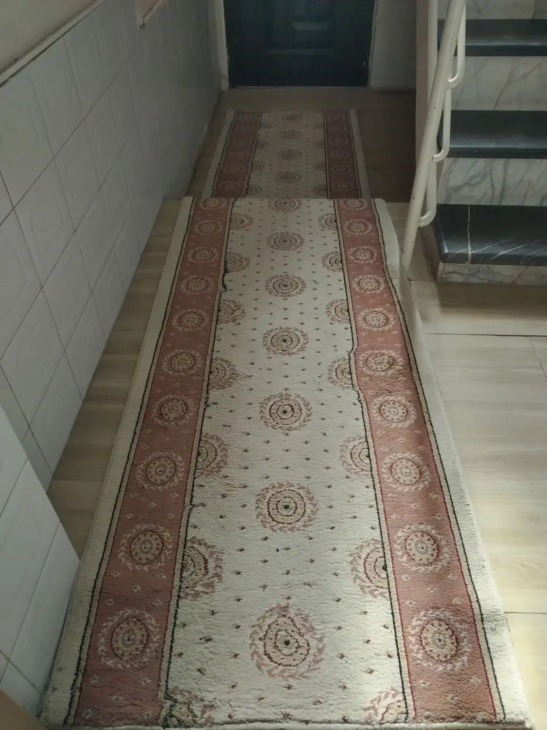 کناره فرش|فرش|سبزوار, پیروزی|دیوار