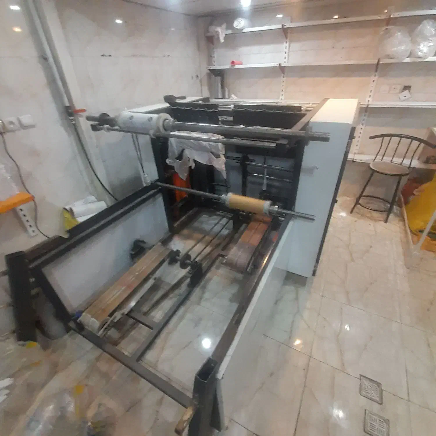 واگذاری مغازه ظروف یکبار مصرف|فروشگاه و مغازه|ورامین, ورامین|دیوار