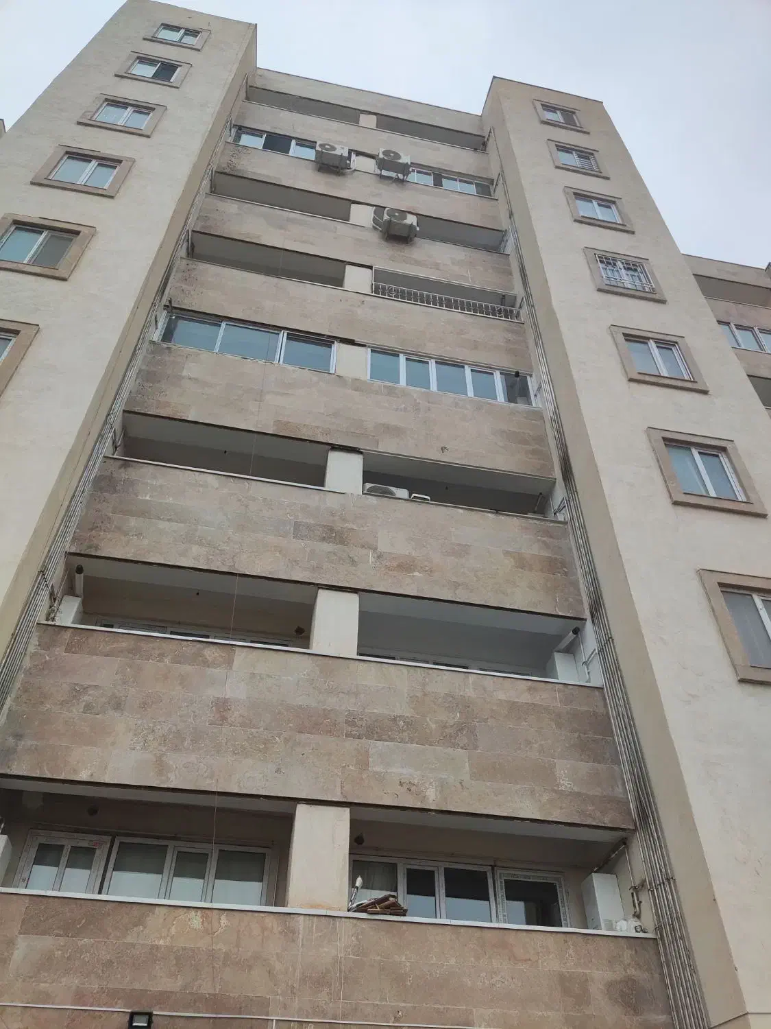 فروش فوری آپارتمان در جلفا|فروش آپارتمان|جلفا, |دیوار