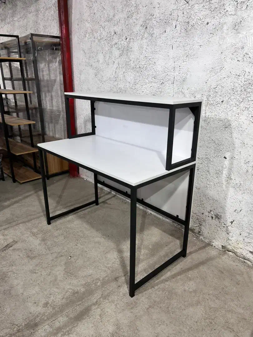 میز اداری فلزی مدرن/میز تحریر، گیم /میز صندلی|مبلمان اداری|ساوه, |دیوار