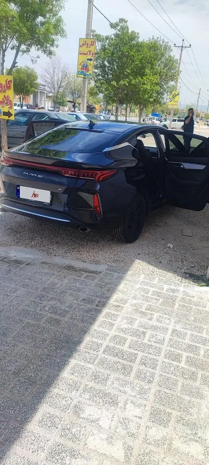 کی ام سی|خودرو سواری و وانت|کازرون, |دیوار