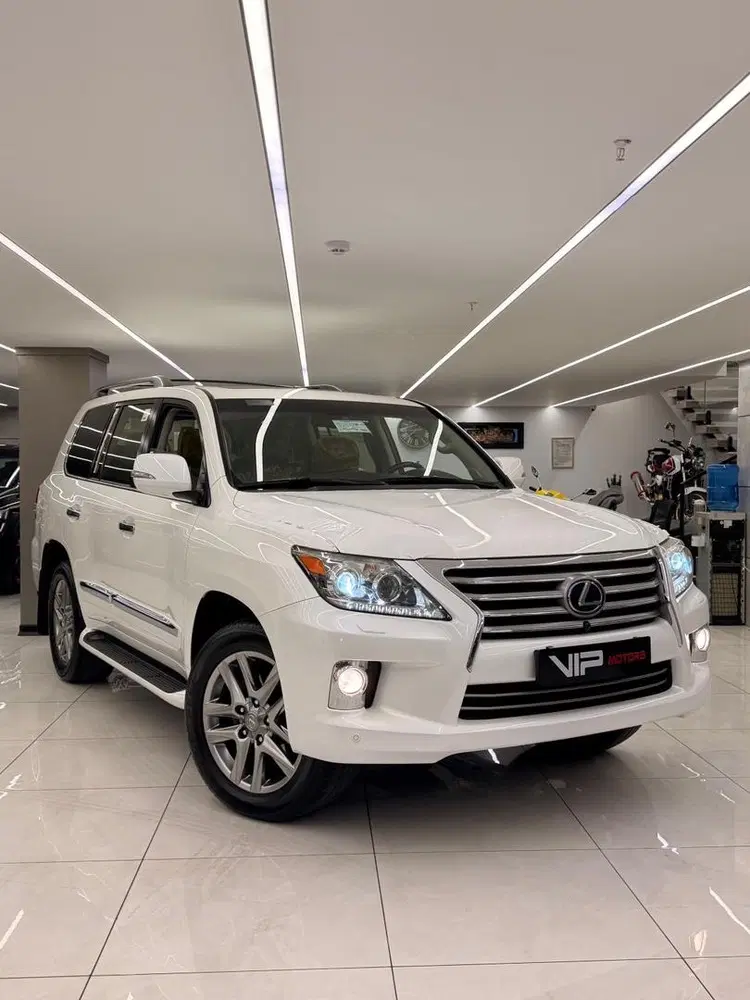 Lexus lx 570|خودرو سواری و وانت|شیراز, میرزاکوچک خان|دیوار