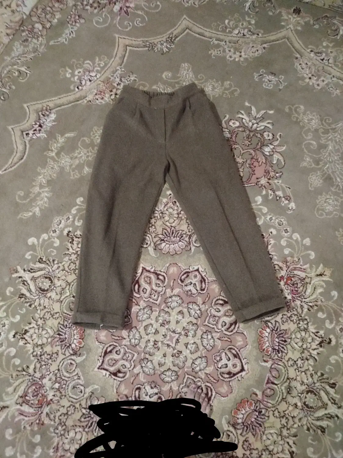 شلوار گرم کن|لباس|اسفراین, |دیوار