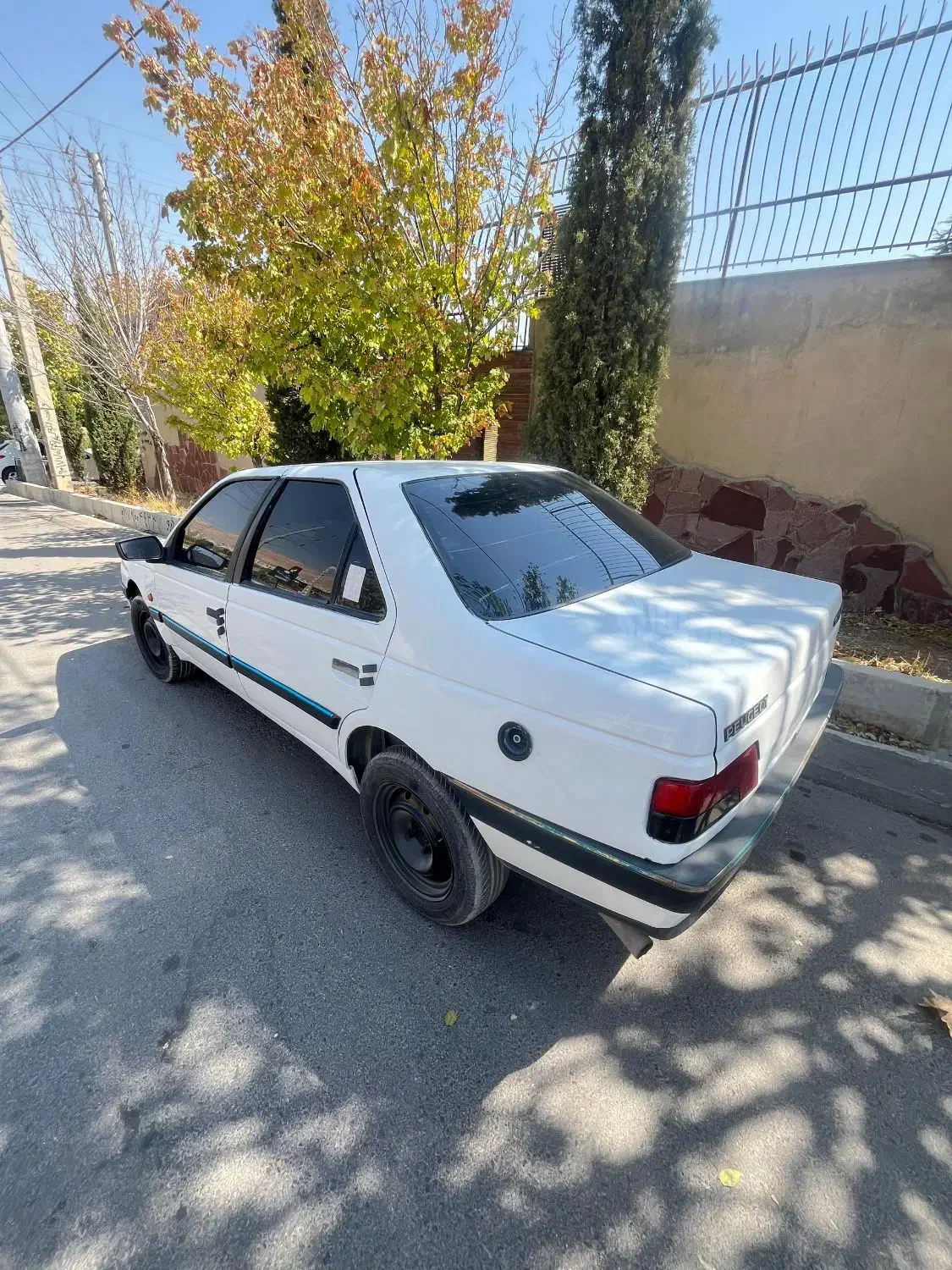 پژو 405 GLX - دوگانه سوز CNG، مدل ۱۳۸۷|خودرو سواری و وانت|شیراز, گویم|دیوار