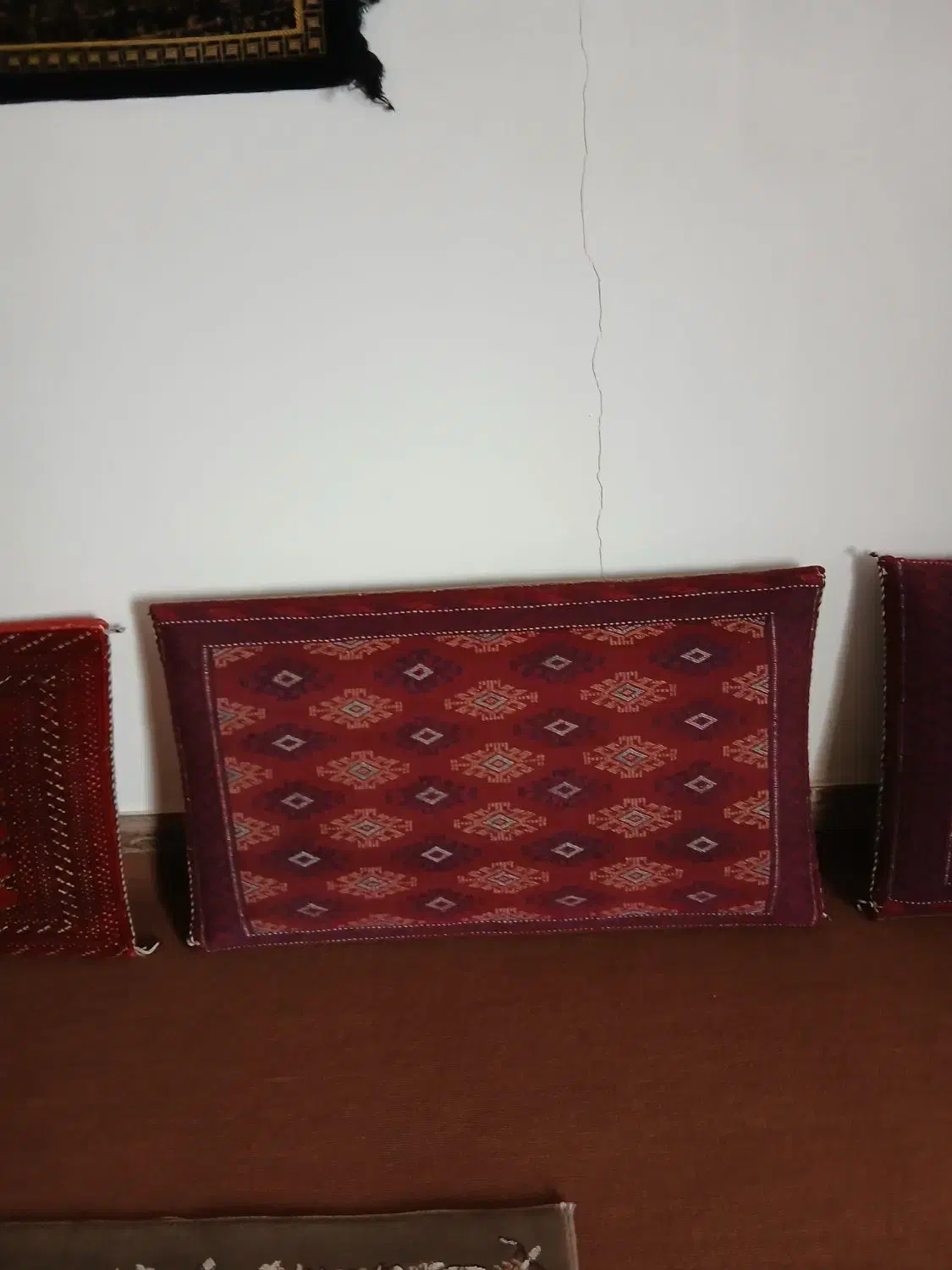 پشتی|پشتی|گنبد کاووس, |دیوار