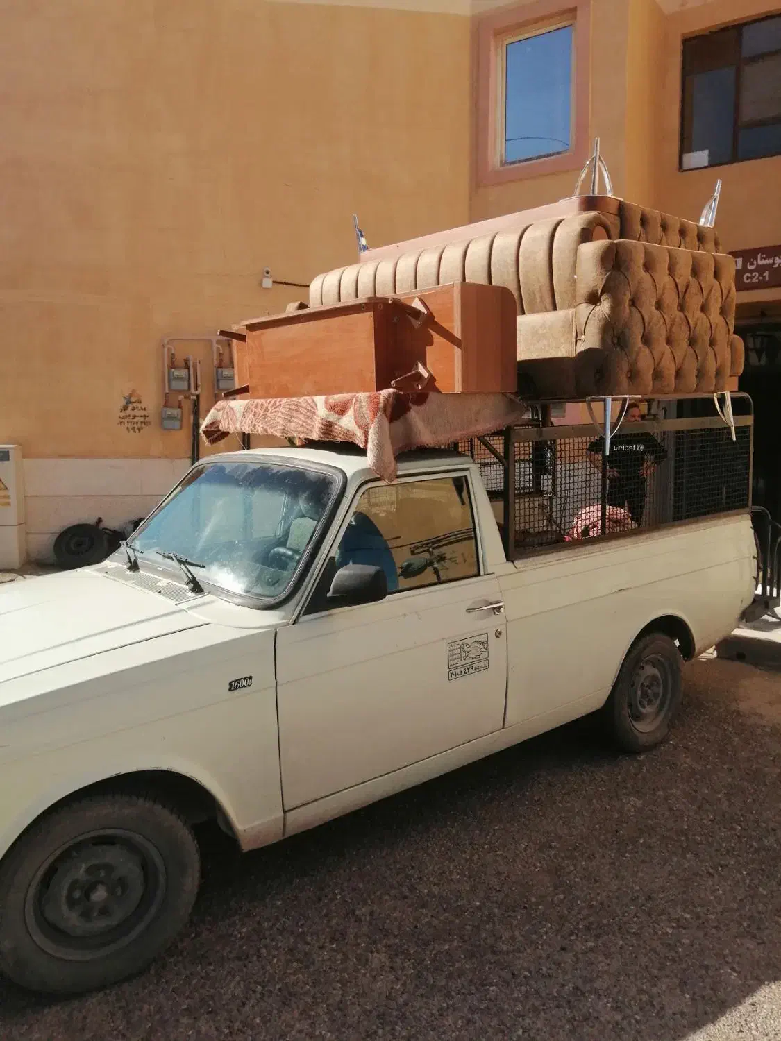 وانت تلفنی، تاکسی بار، پیکان بار، وانت بار، باربری|خدمات حمل و نقل|شیراز, پانصد دستگاه ارتش|دیوار