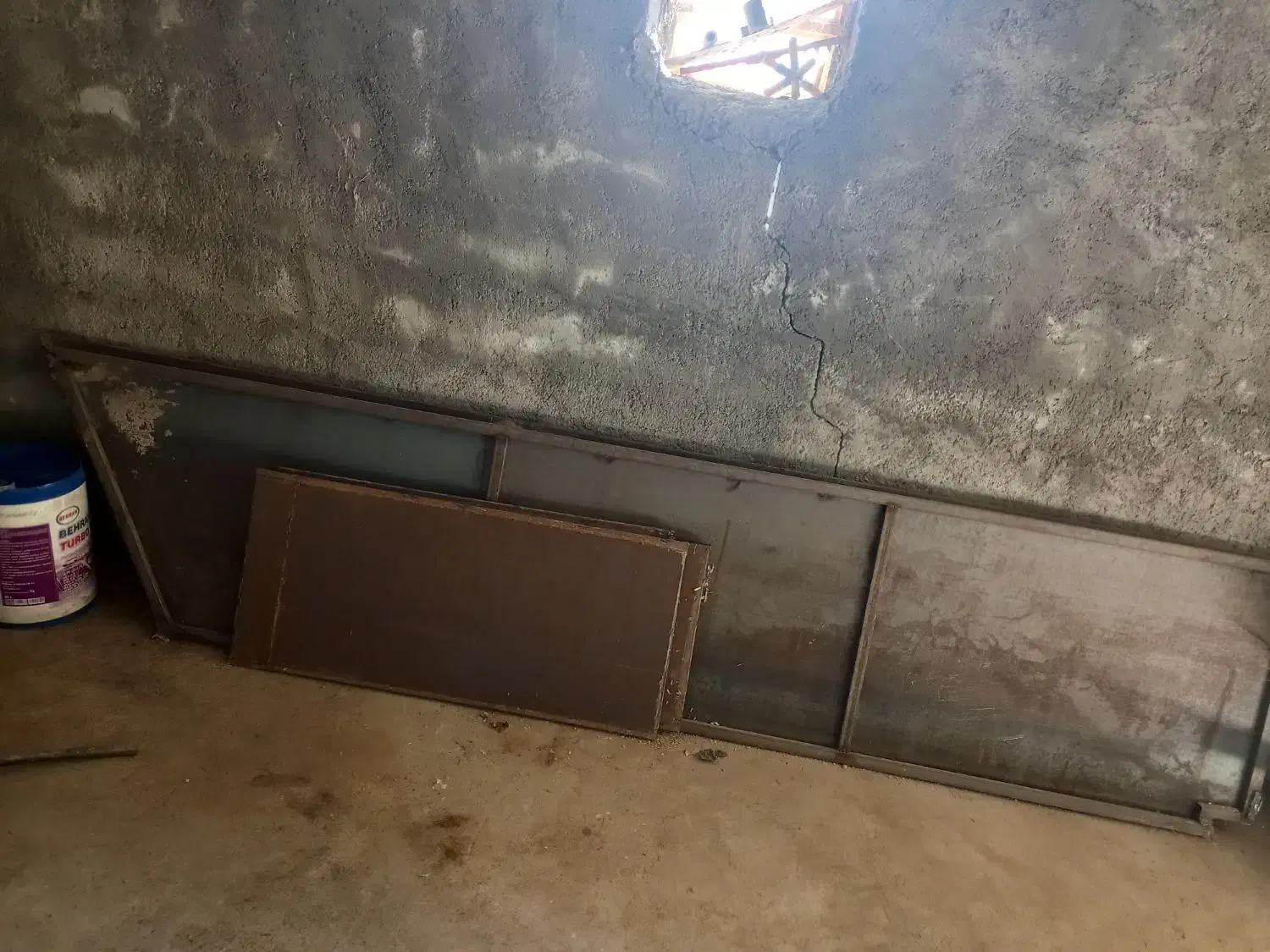 لبه ۹۱۱|قطعات یدکی و لوازم جانبی|پاتاوه, |دیوار