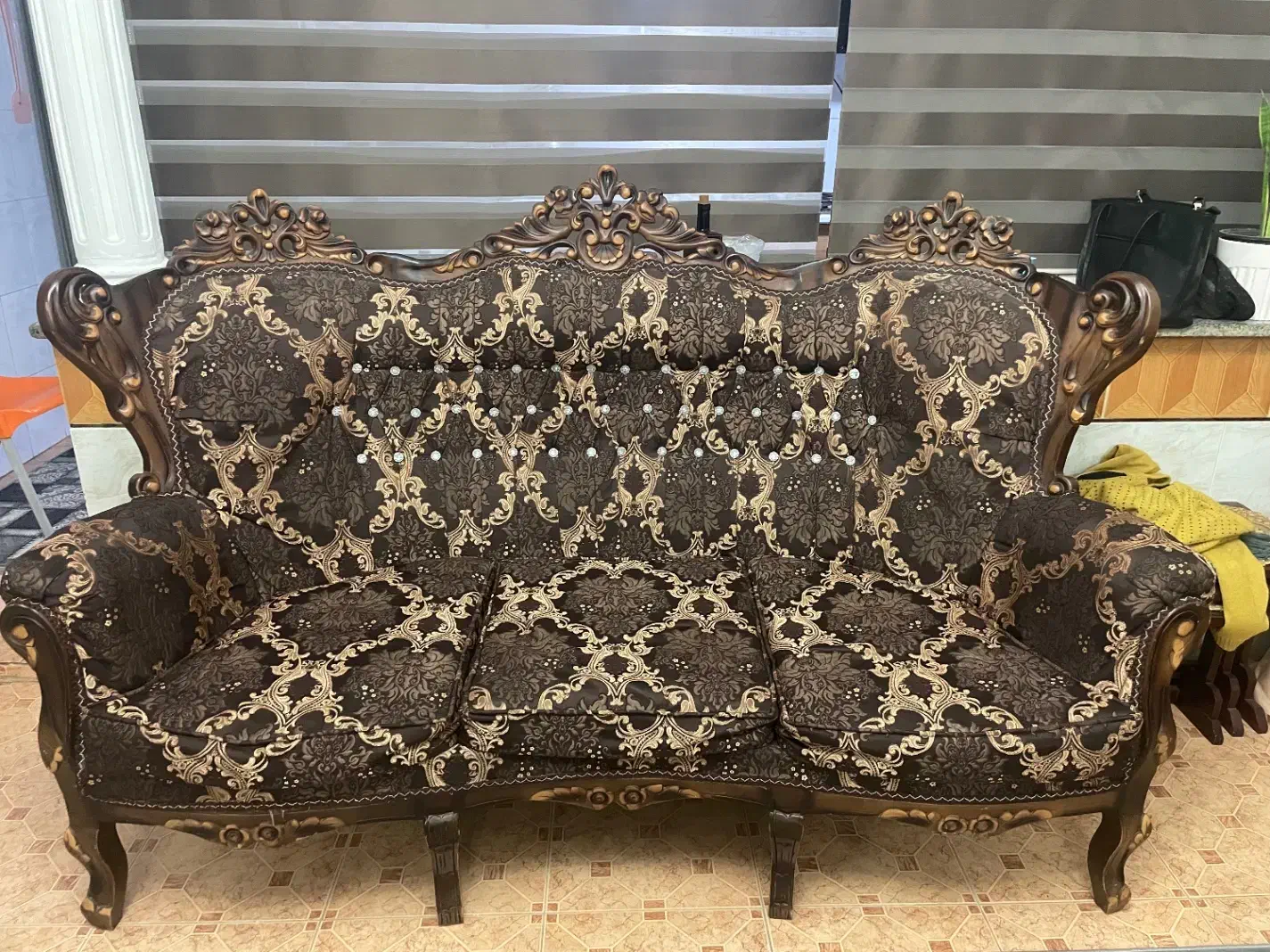 مبل کلاسیک|مبلمان خانگی و میز عسلی|علی‌آباد کتول, |دیوار