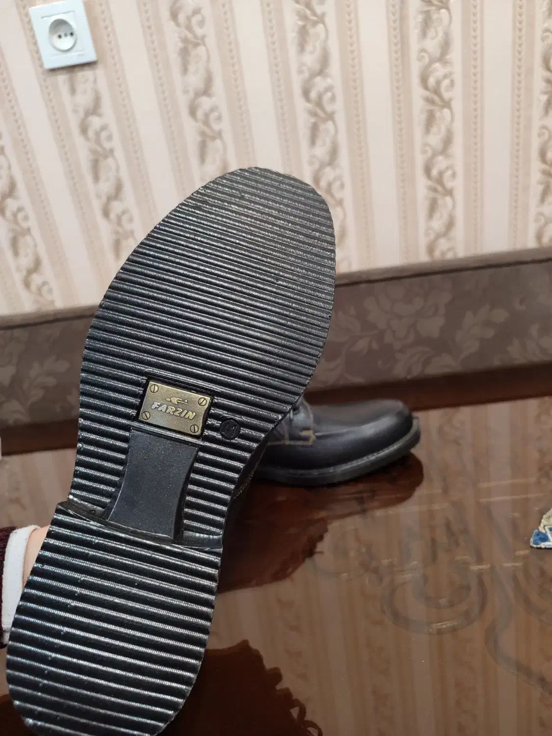 پوتین|کیف، کفش، کمربند|مرند, |دیوار