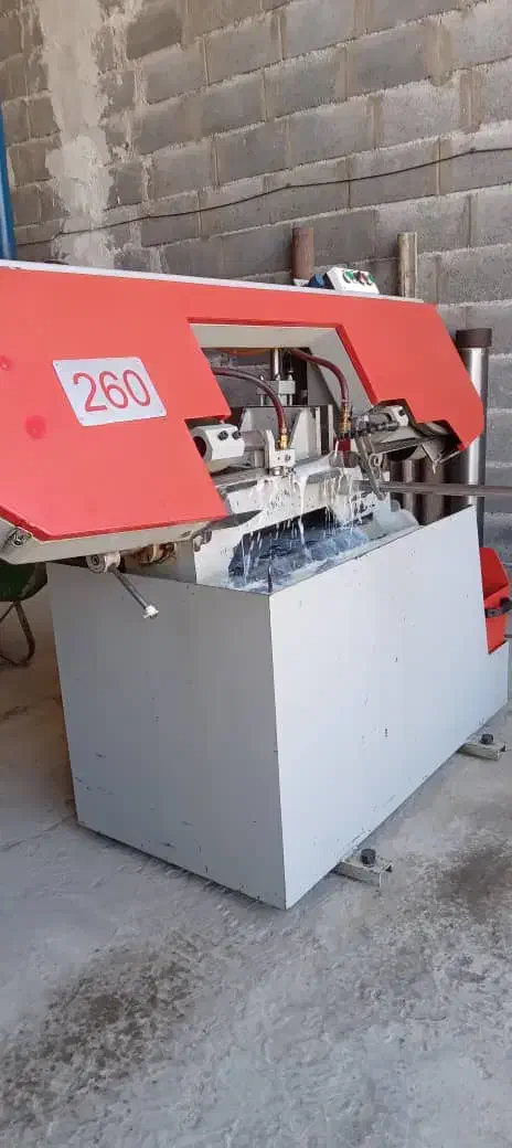فروش یک دستگاه آره نواری ۲۶۰|ماشینآلات صنعتی|کاشان, شهرک صنعتی راوند|دیوار