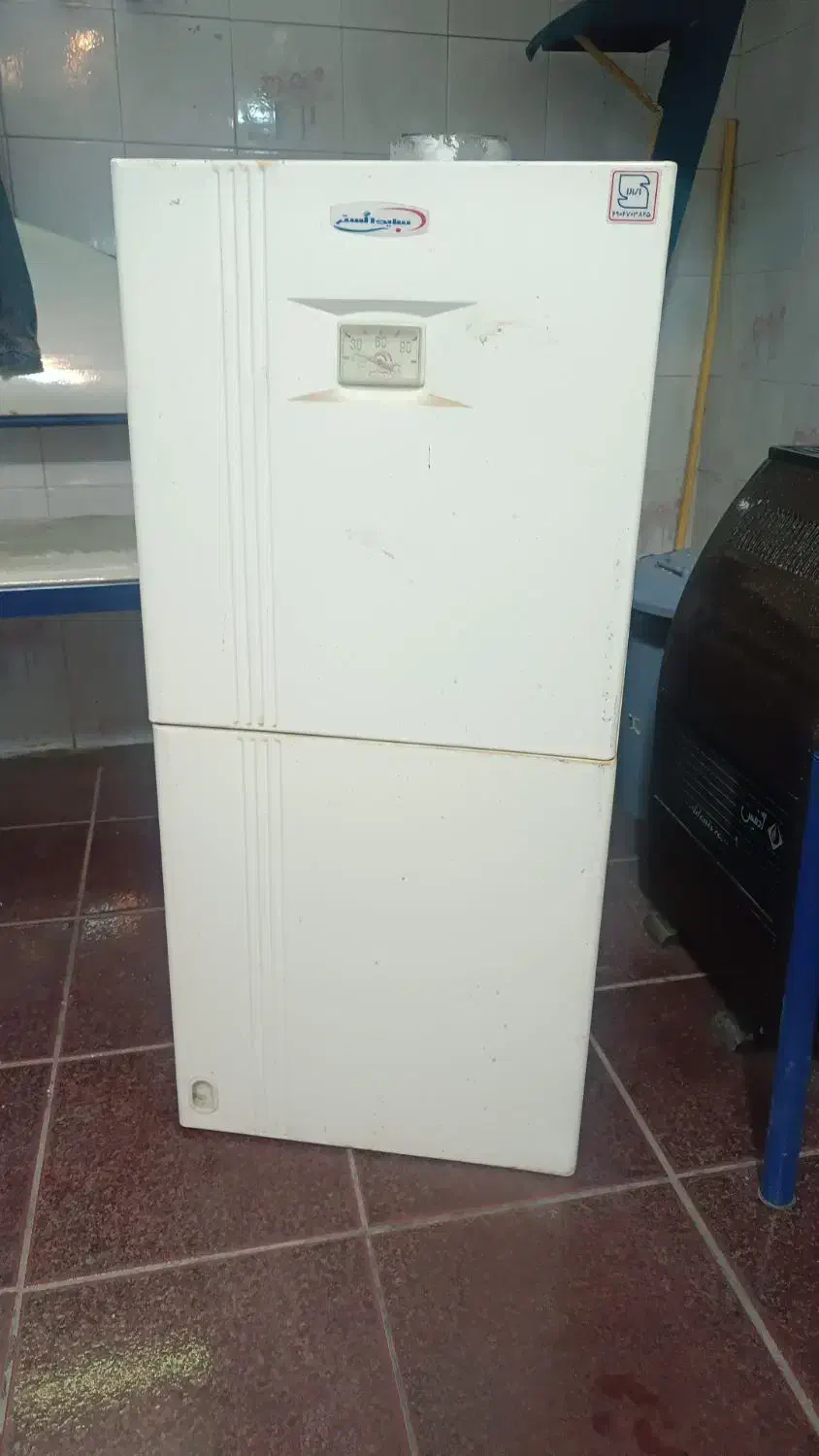 آبگرم کن بزرگ|آبگرمکن، پکیج، شوفاژ|شیراز, باجگاه|دیوار