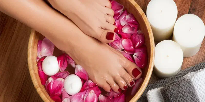 استخدام پدیکوریست|استخدام درمانی، زیبایی، بهداشتی|شیراز, قصرالدشت|دیوار