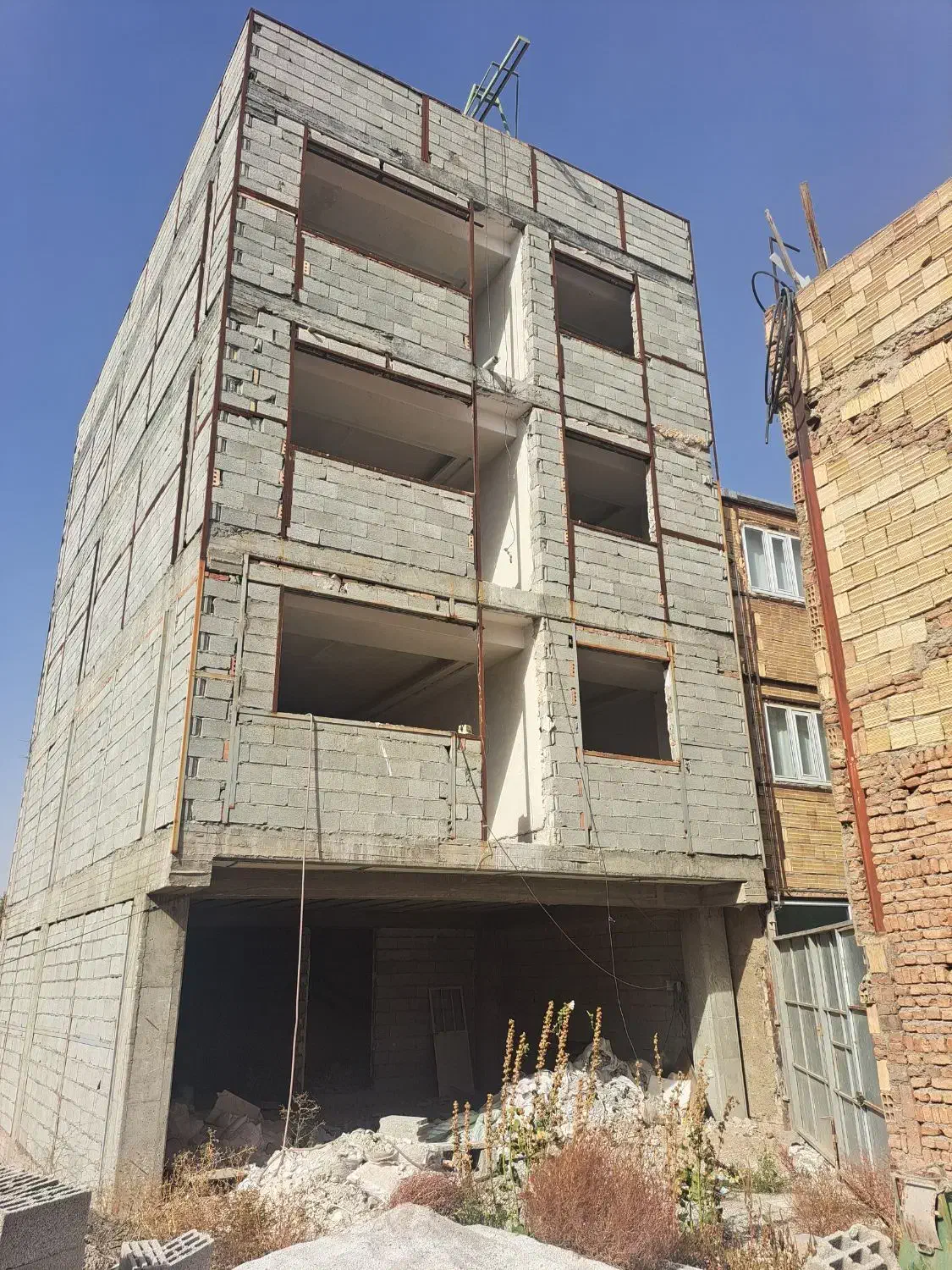 فروش4طبقه ساختمان نیمه کاره درطرح دهیاری کندرود|فروش آپارتمان|باسمنج, |دیوار