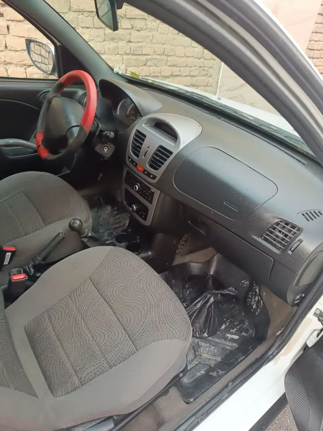 کوییک ۹۸|خودرو سواری و وانت|اراک, |دیوار