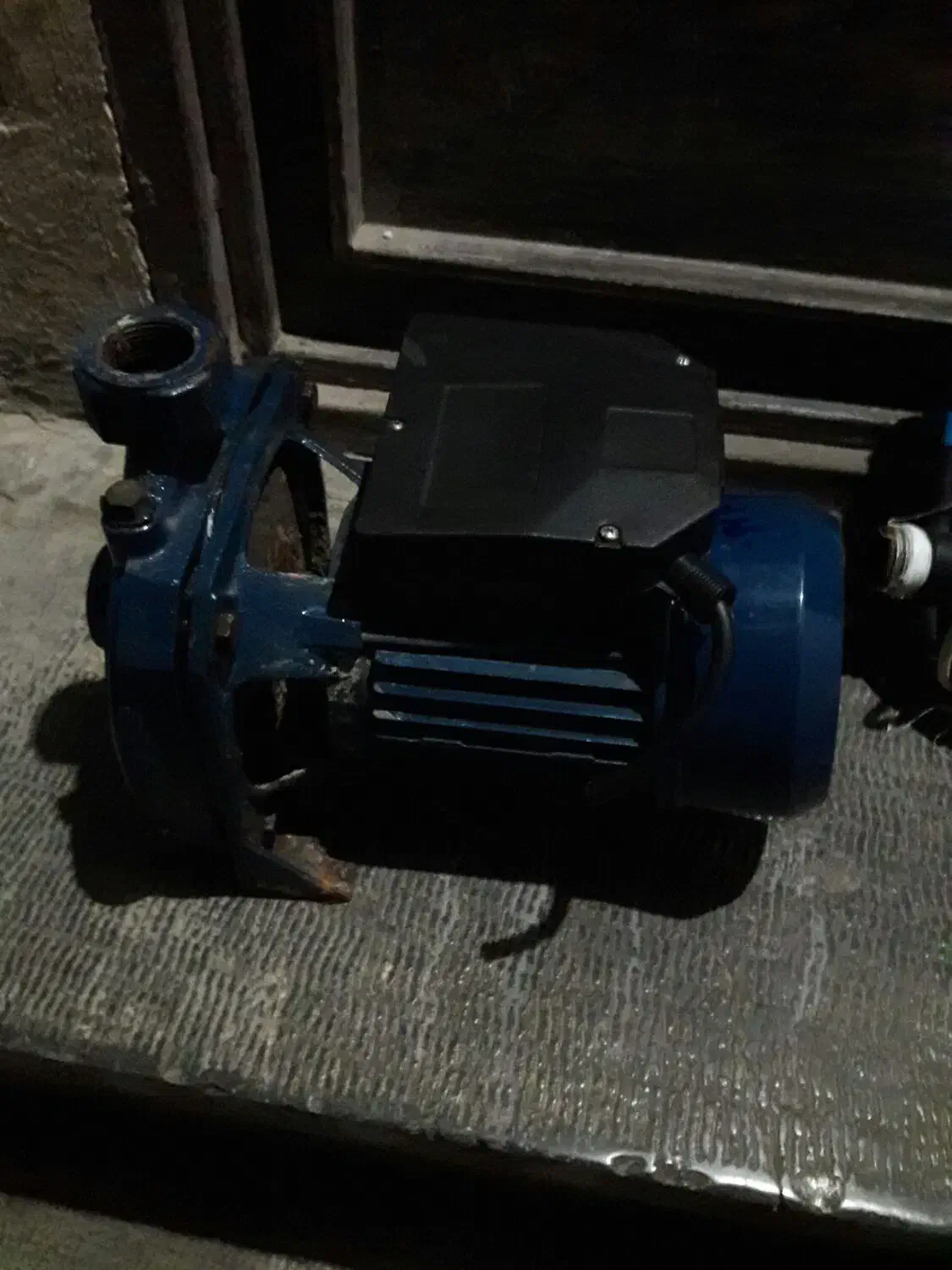 پمپ آب یک اسب|آب‌سردکن و تصفیه آب|پاکدشت, پاکدشت (مامازند)|دیوار