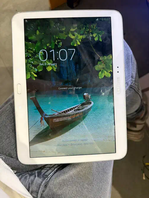 تبلت سامسونگ|تبلت|تهران, آبشار تهران (دریاچه)|دیوار