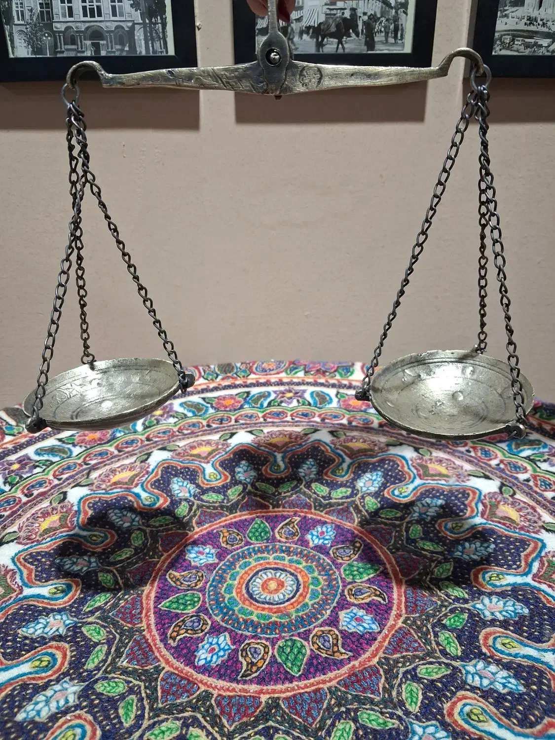 تعدادی لوازم قدیمی برنجی ورق بزنید|کلکسیون اشیاء عتیقه|رفسنجان, |دیوار