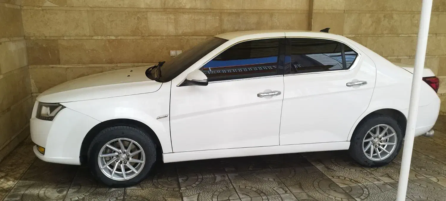 دنا پلاس|خودرو سواری و وانت|ملایر, |دیوار