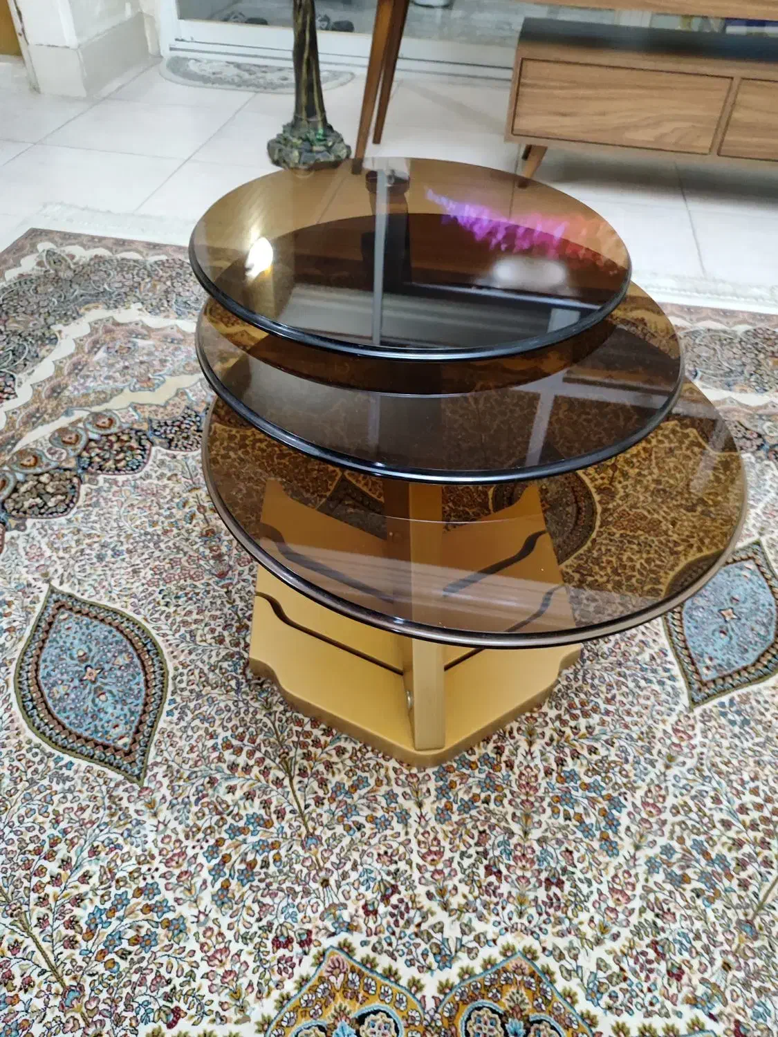 میز وسط همراه با عسلی|مبلمان خانگی و میز عسلی|شاهین‌شهر, فردوسی|دیوار