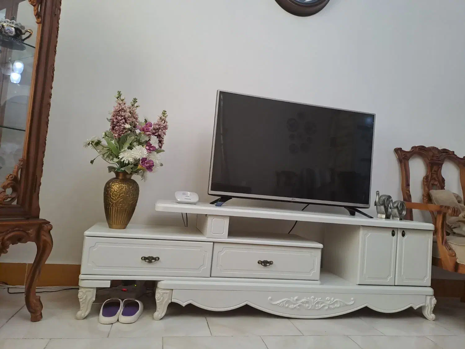 میز تلویزیون فقط ۶۳۰۰|میز تلویزیون|میانه, |دیوار